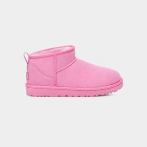 Brand New in Box Ugg Classic Ultra Mini in Pink Blossom (Bubblegum Pink)